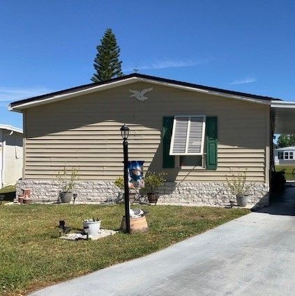 2552 NE Turner Ave #0098