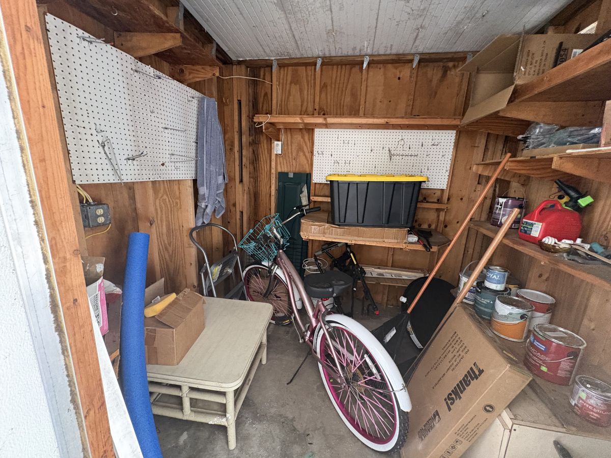 2552 NE Turner Ave #0098