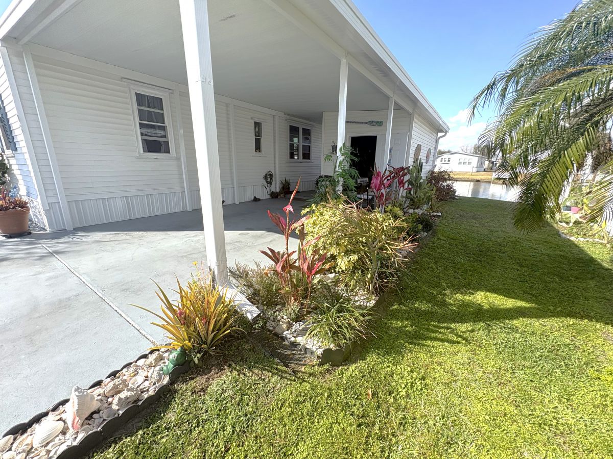 2552 NE Turner Ave #0096