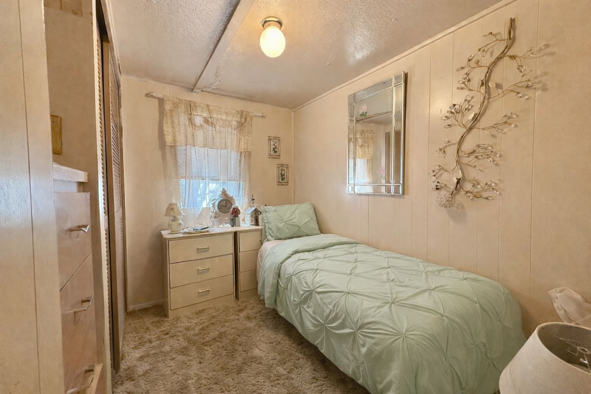 2200 W Wilson St # 088