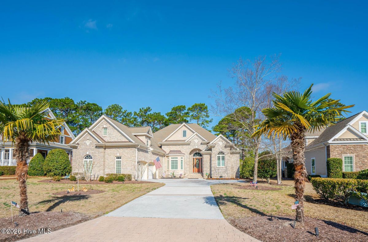 565 Westchester Place