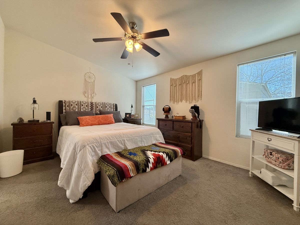 2200 W Wilson St # 098