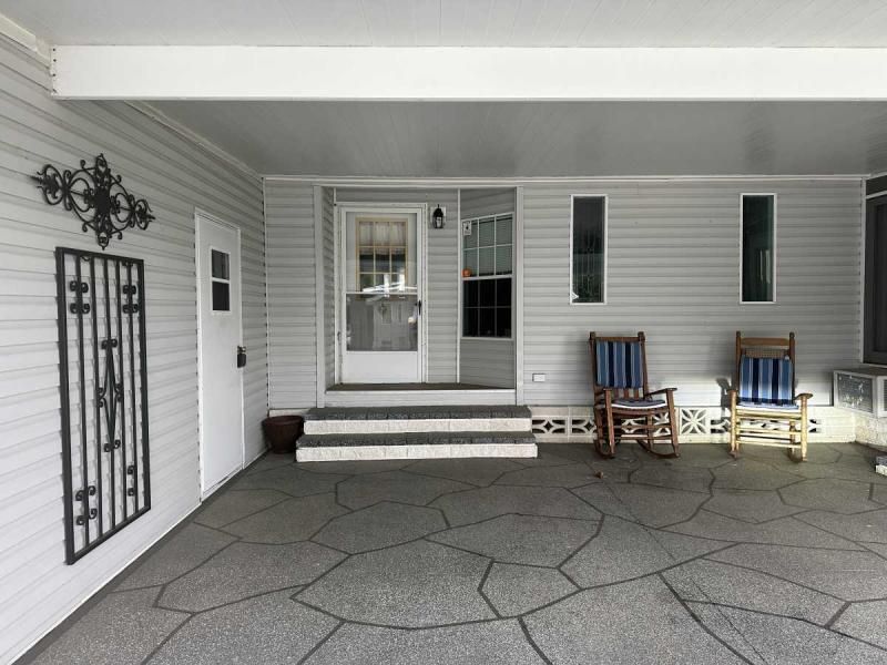 1438 Crooked Stick Loop Lot #494