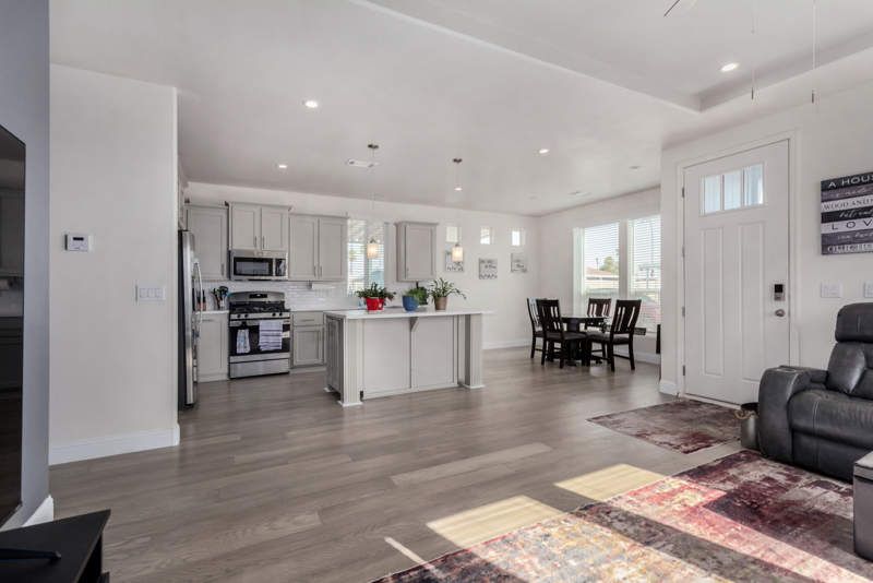 3300 E. Broadway Rd. #258