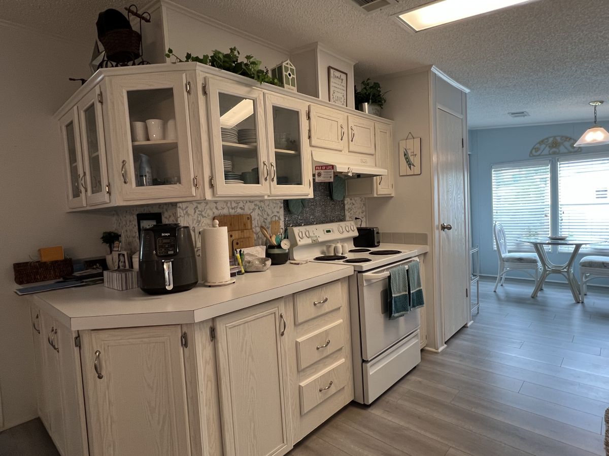 29200 S. Jones Loop Road #201