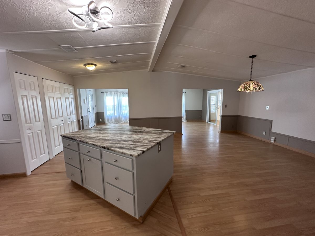 3622 WEST DERRY DRIVE