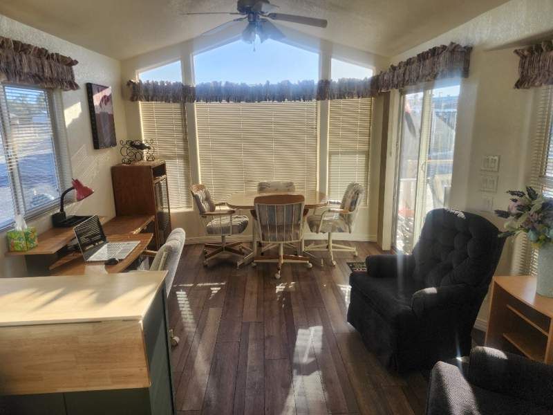 10442 N Frontage Rd #081