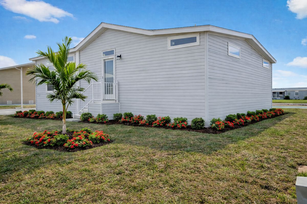 12116 SW County Road 769 #290
Lake Suzy FL 34269