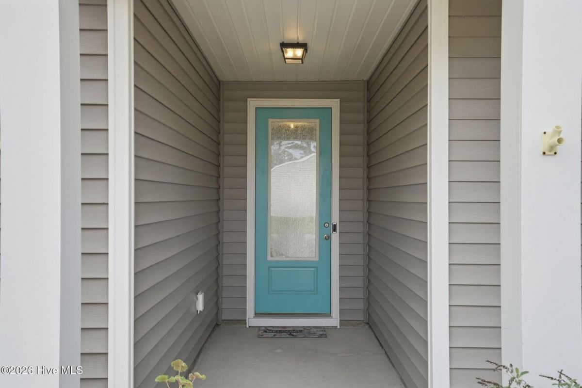 3095 Crescent Lake Drive