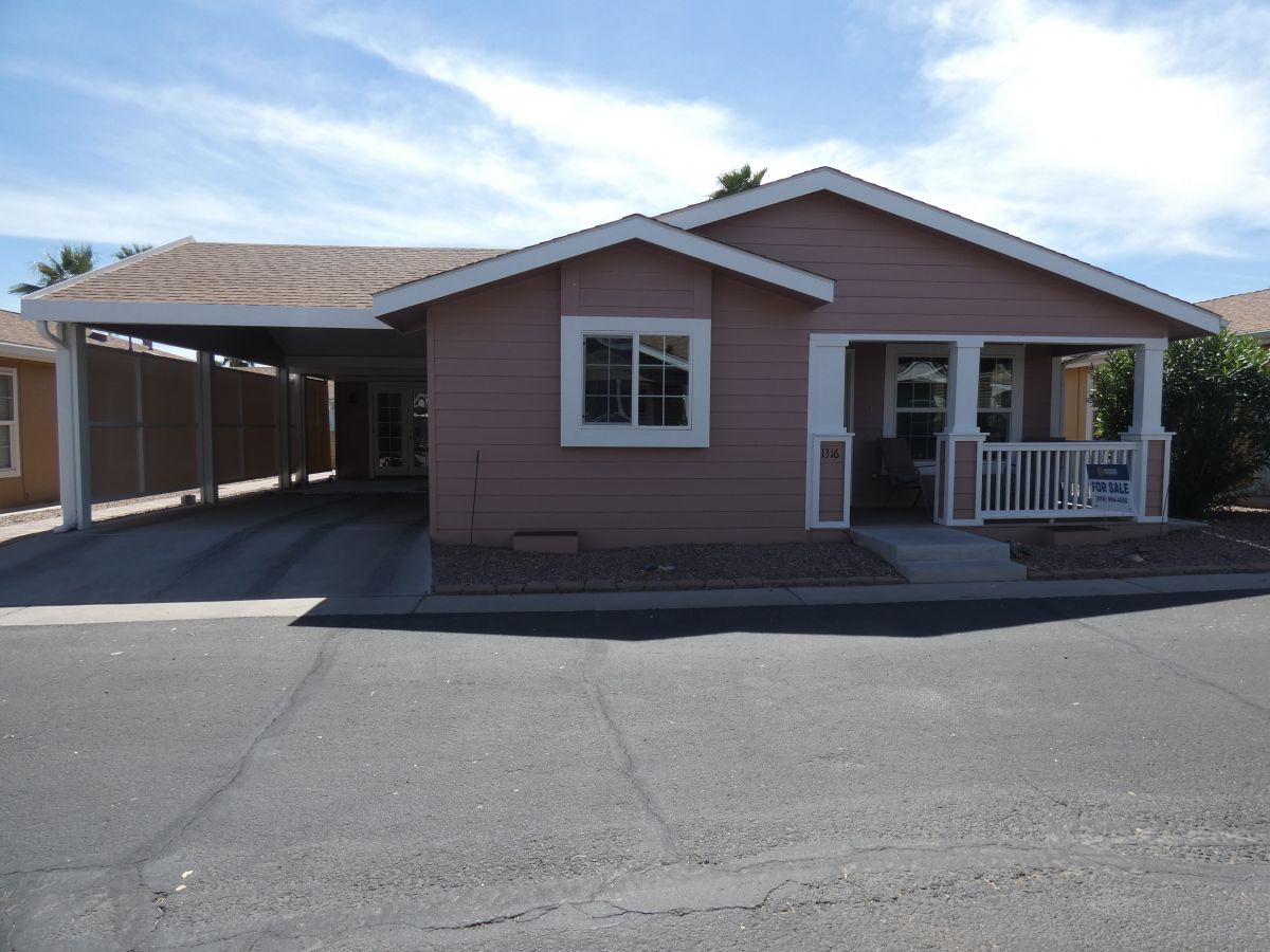 1110 North Henness Rd 1316