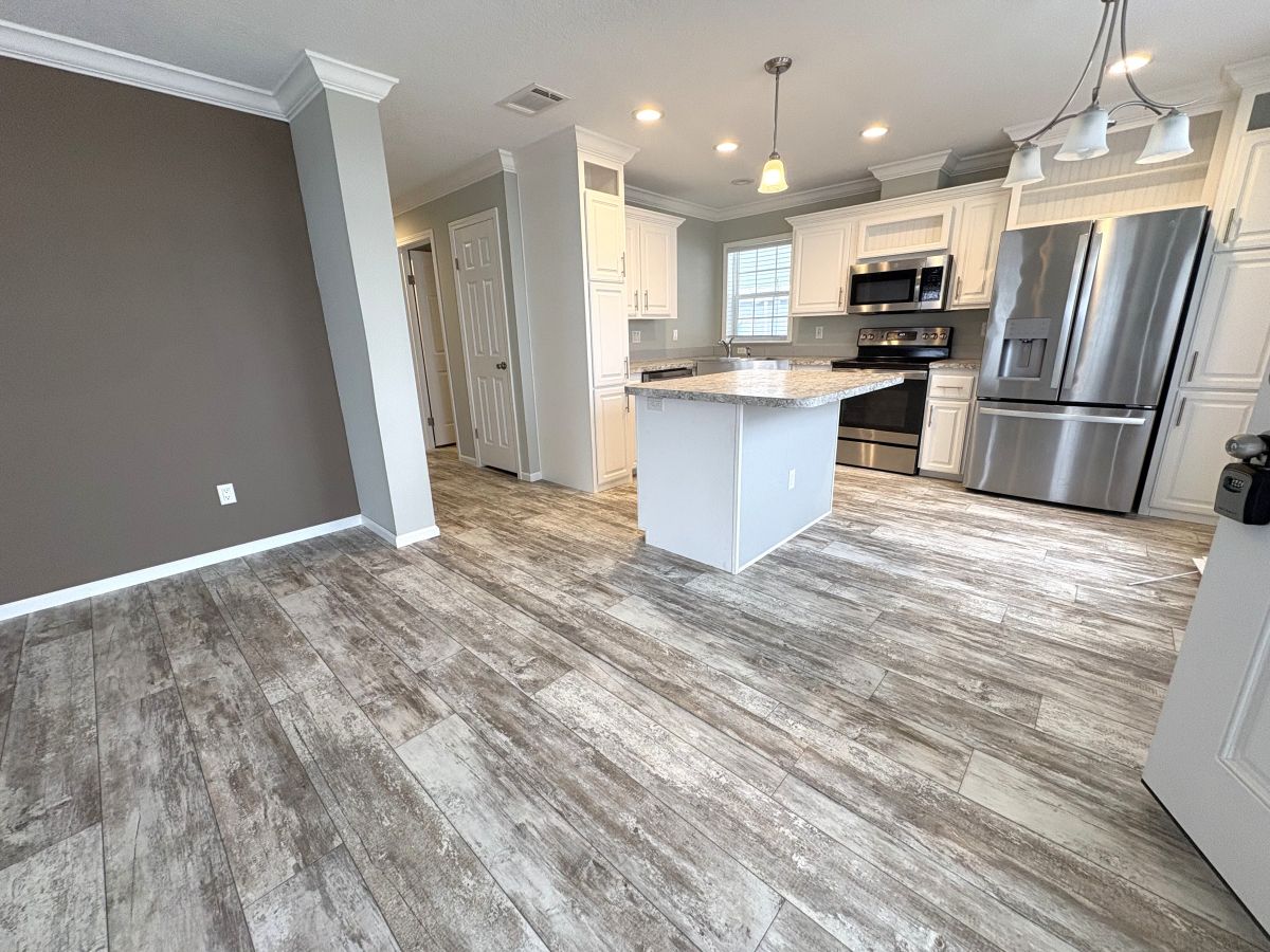 2552 NE Turner Ave #0055