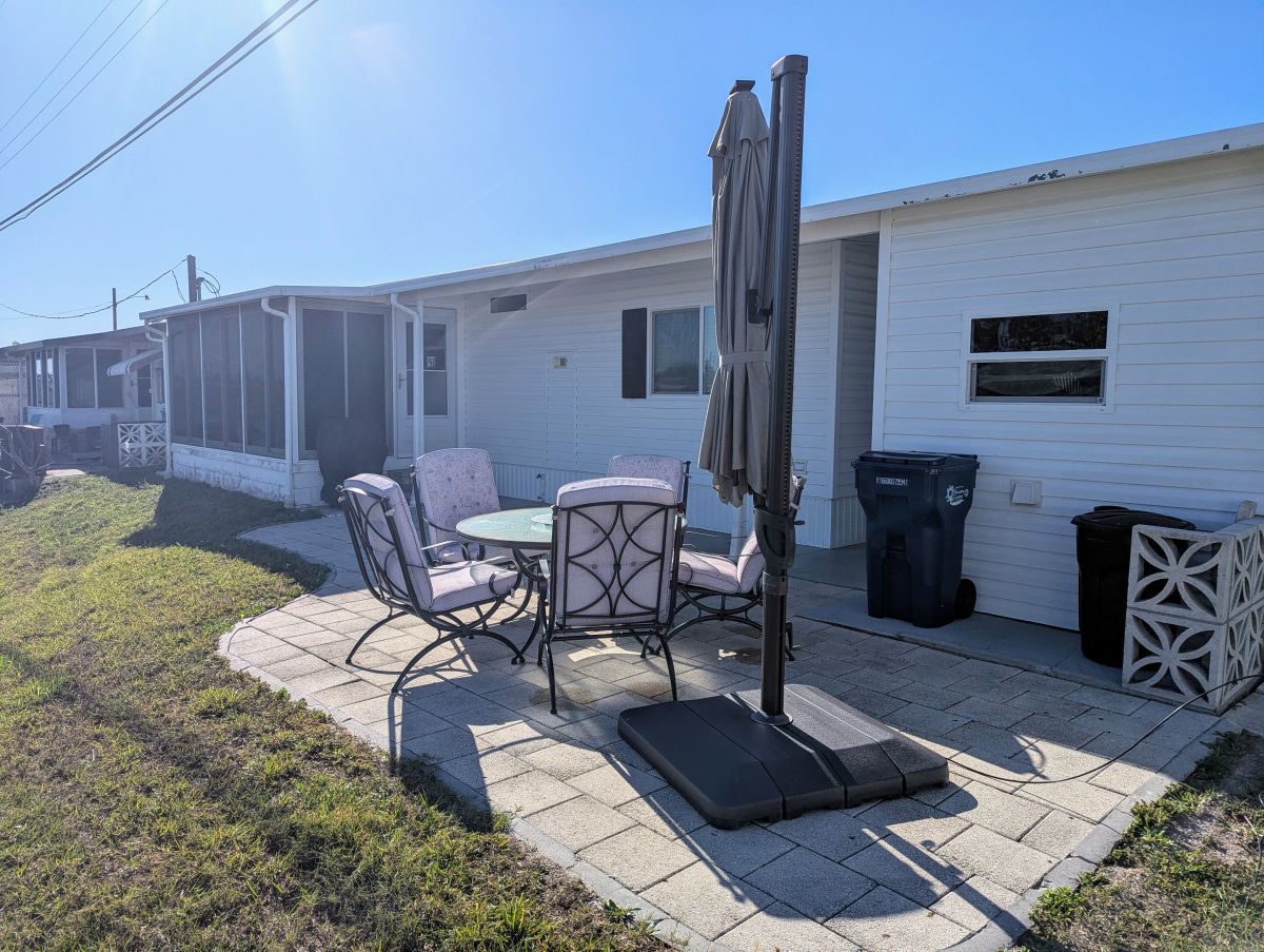 1015 52nd Avenue Blvd W