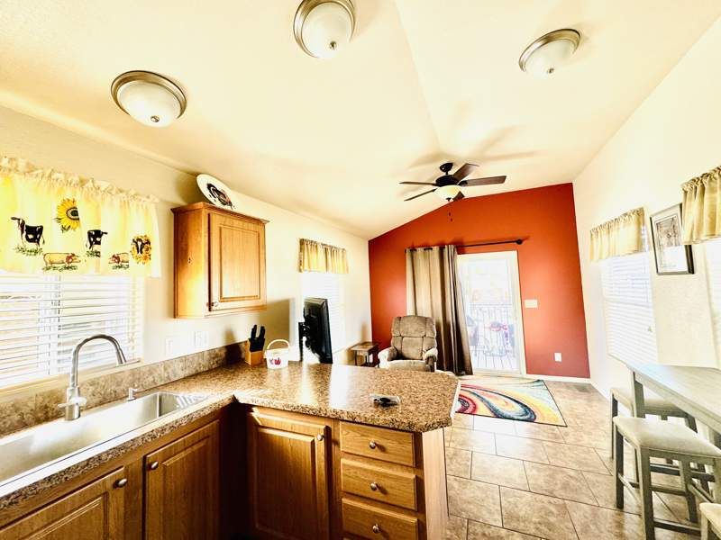 10442 N Frontage Rd #387