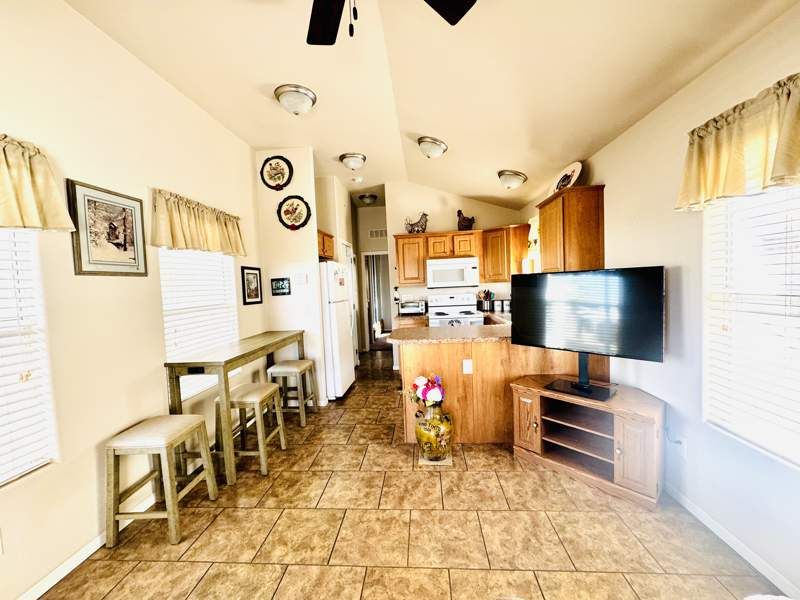 10442 N Frontage Rd #387