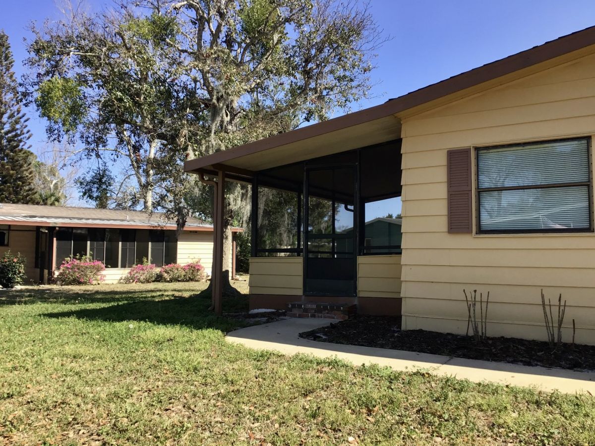 1313 Calle Bonita Dr.