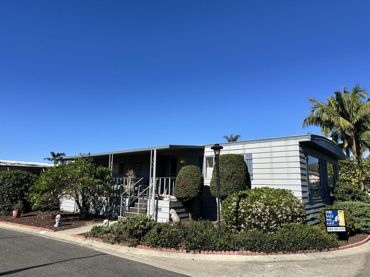 32371 Alipaz Street #022