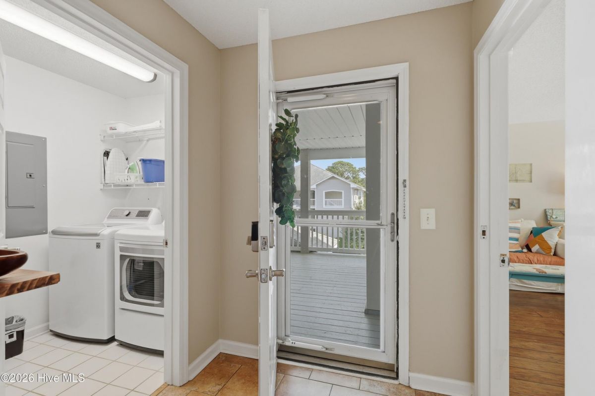 3030 Marsh Winds Circle