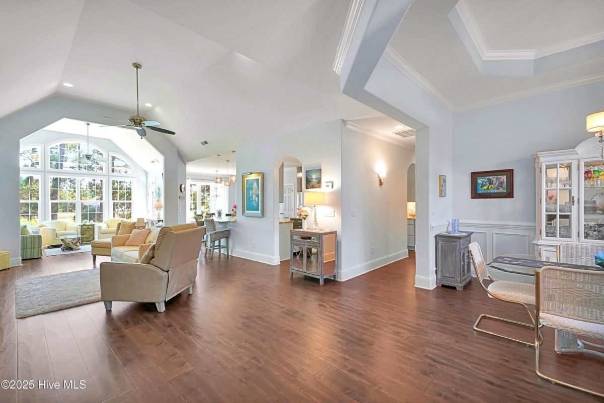 8586 Oak Abbey Trail