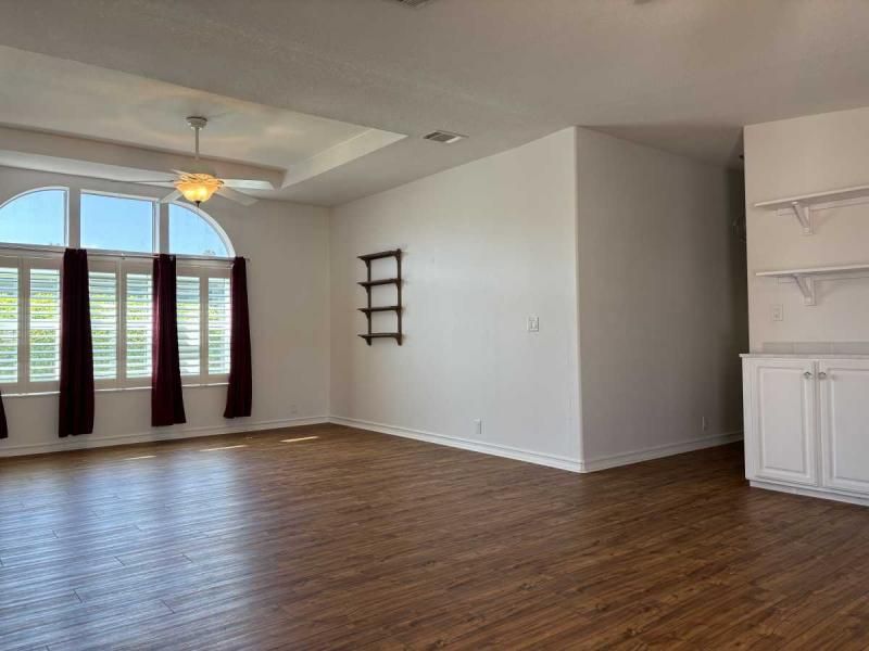 255 Blue Heron Lake Circle #411