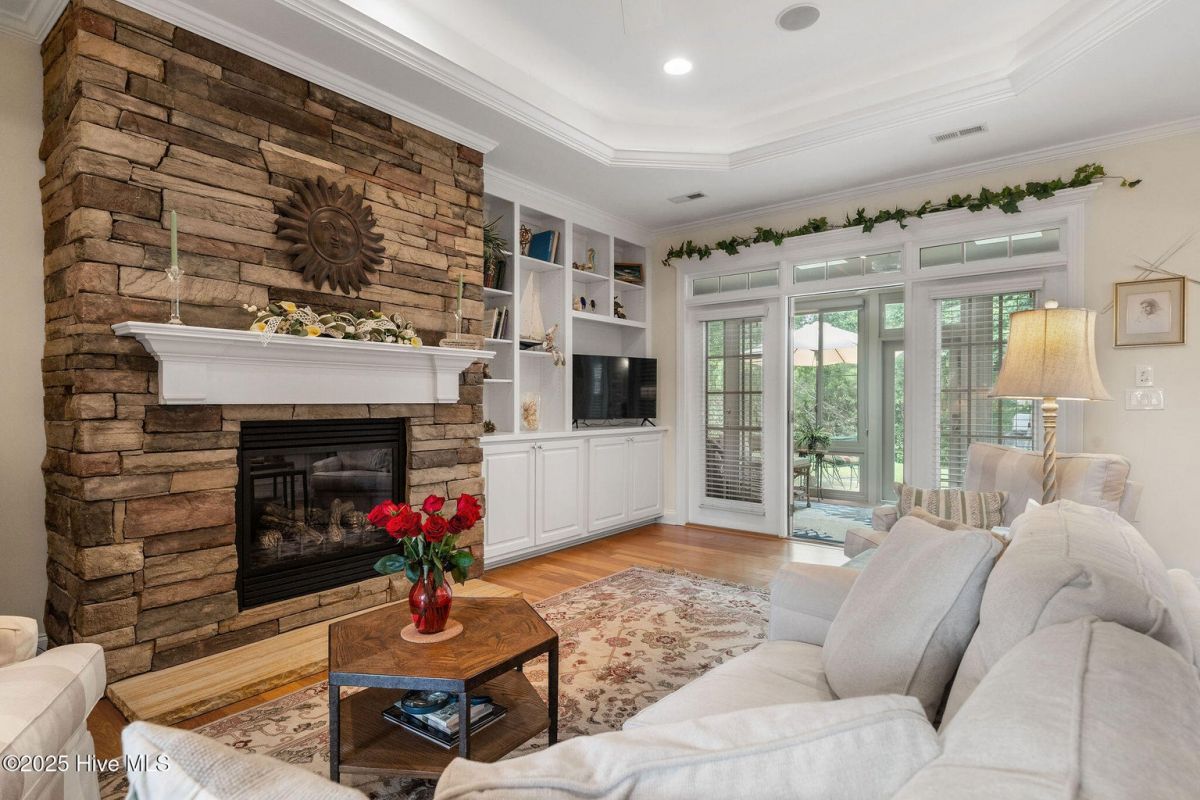 8269 Crest Top Court