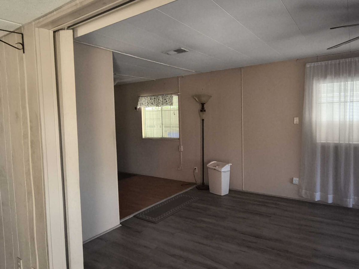 5201 W Camelback Rd, Site E105