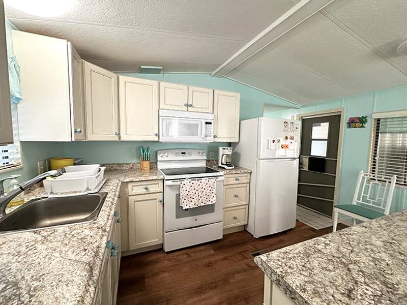 25668 Carnation Court L-082