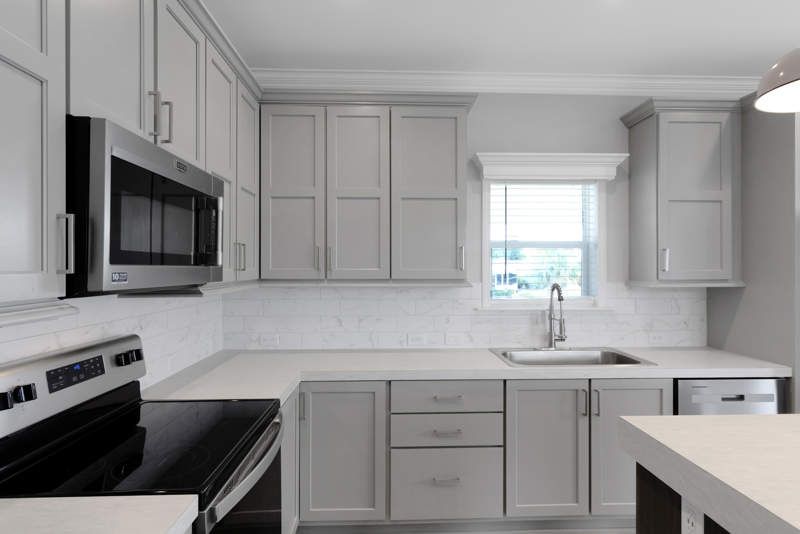 8860 Royal Manor Circle