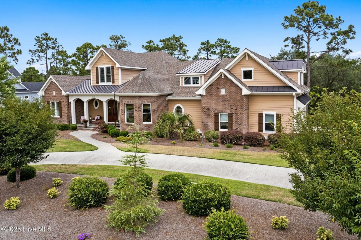 3632 Holly Harbor Drive