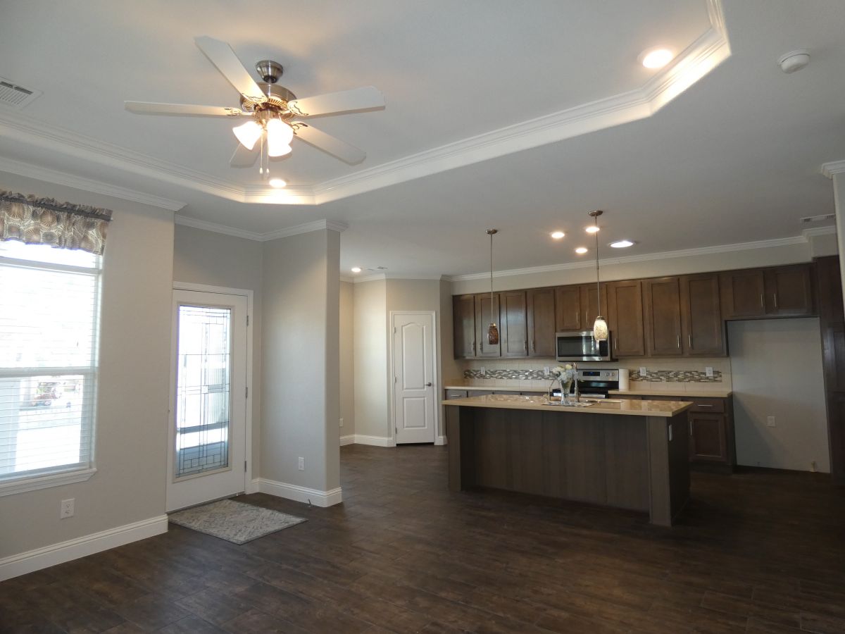 1110 North Henness Rd 1993