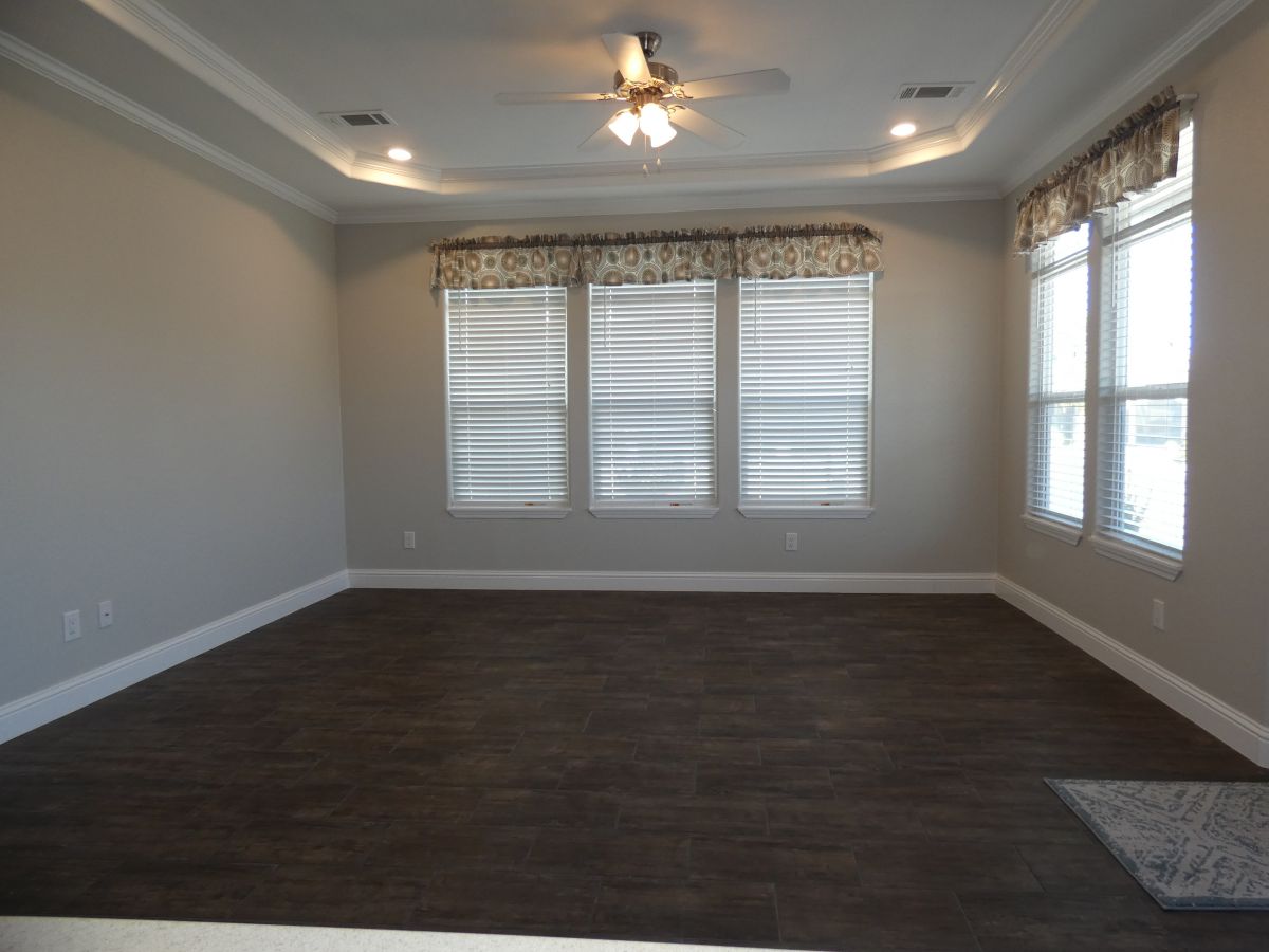 1110 North Henness Rd 1993