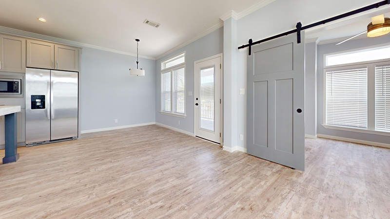 25679 Redblush Circle