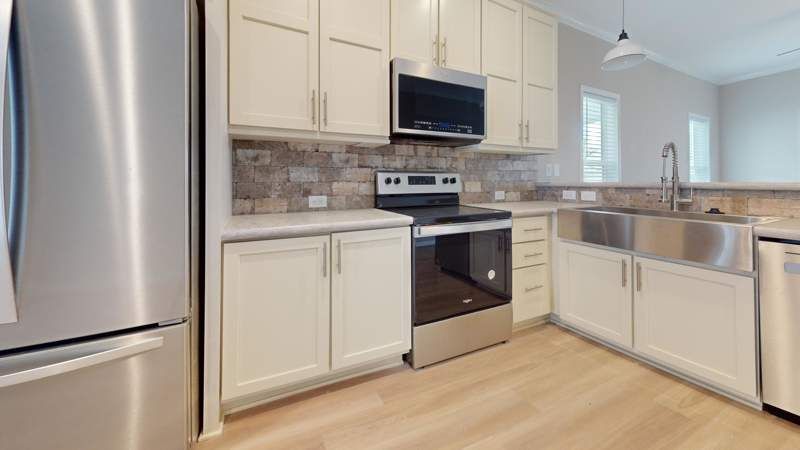 25671 Redblush Circle