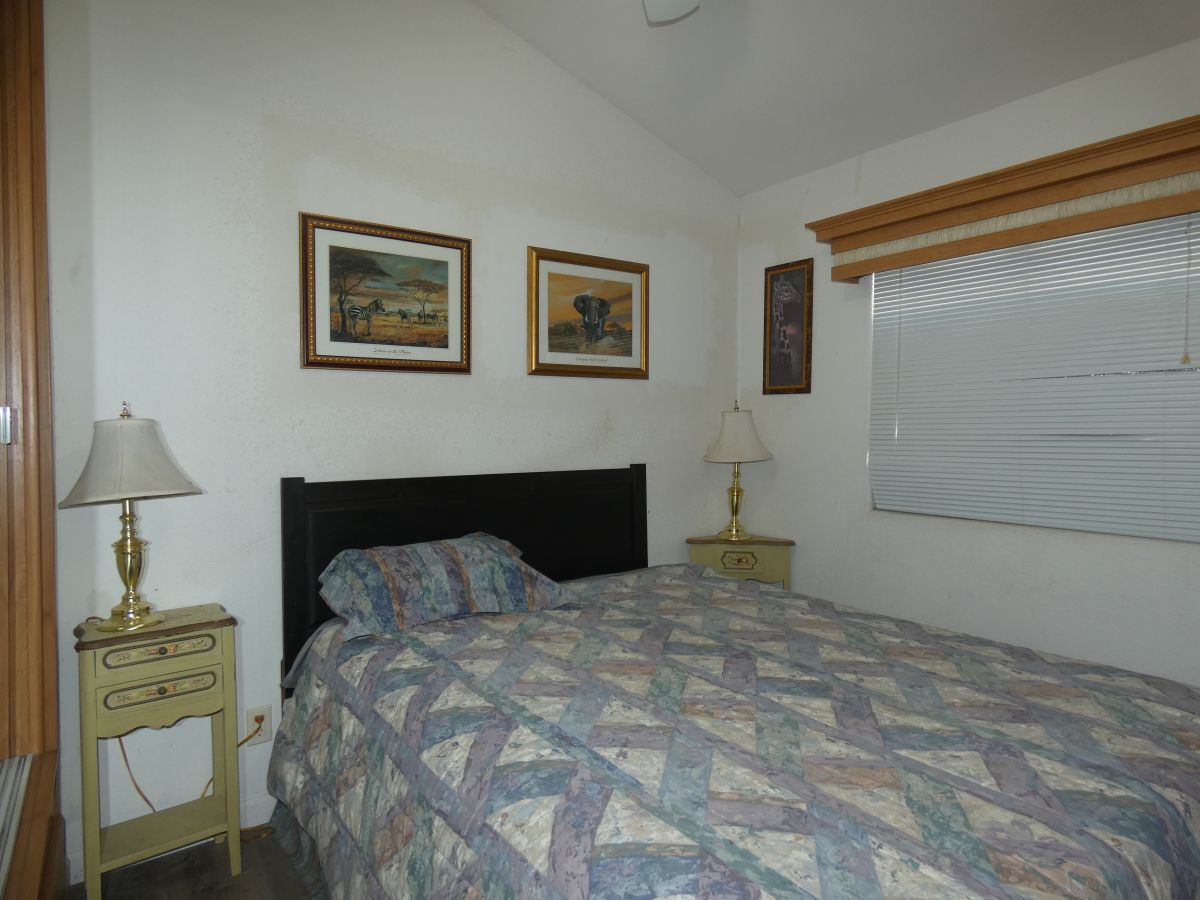 1110 North Henness Road, Site 1044