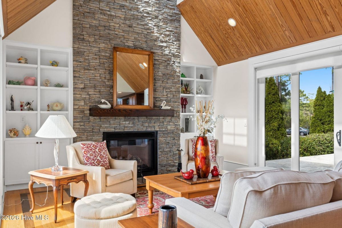 3190 Moss Hammock Wynd