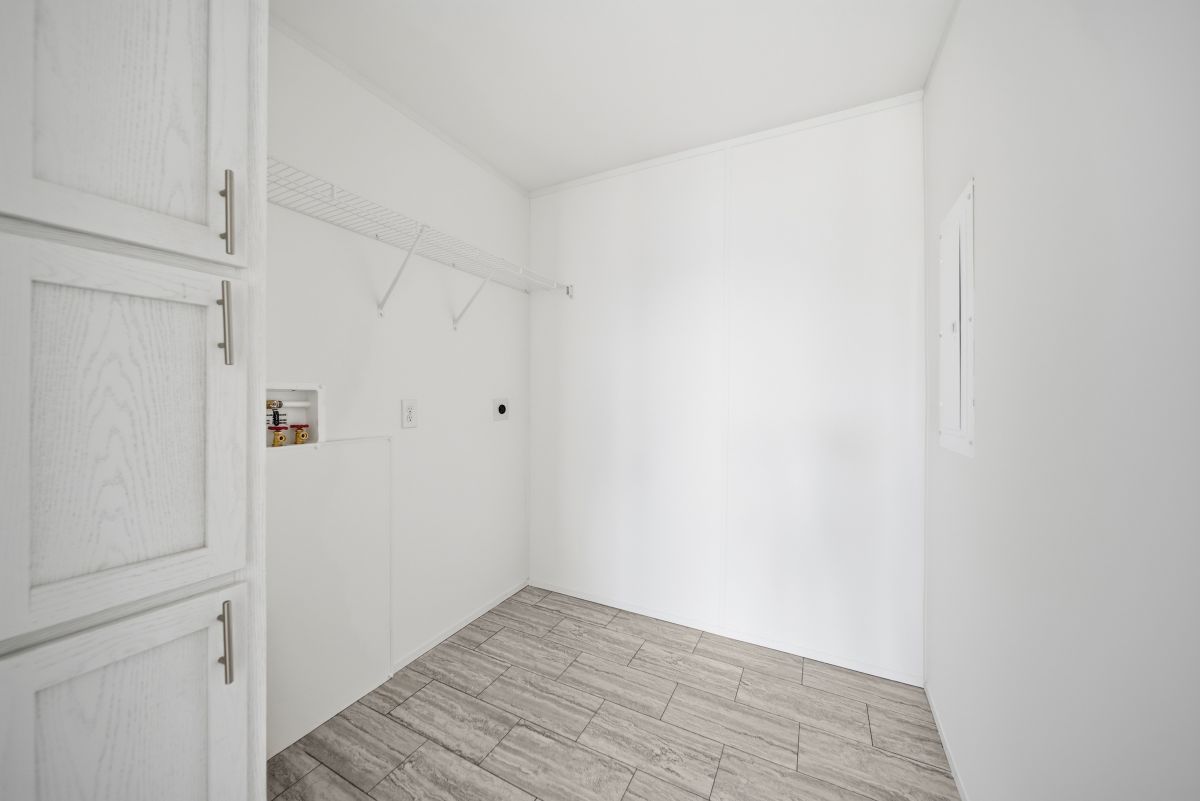 3000 US HWY 17/92 W LOT #550