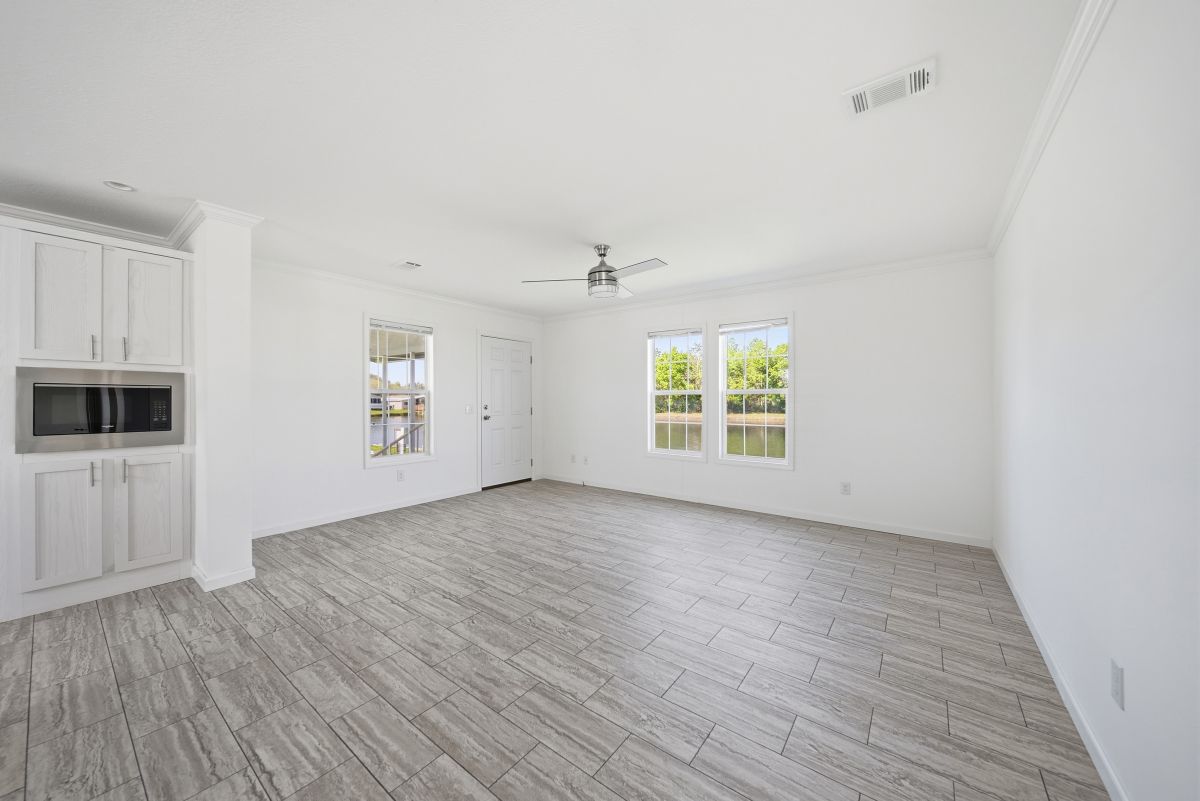 3000 US HWY 17/92 W LOT #550