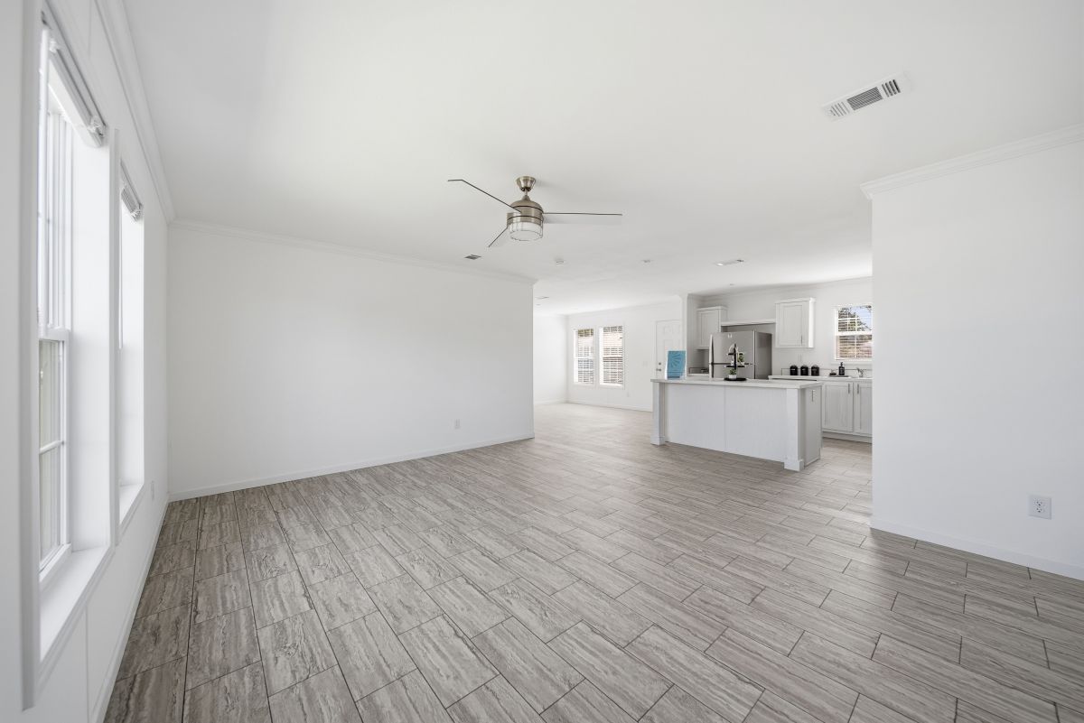 3000 US HWY 17/92 W LOT #550