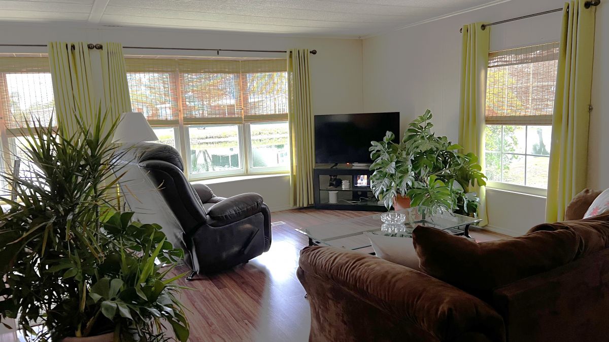 2552 NE Turner Ave #0088