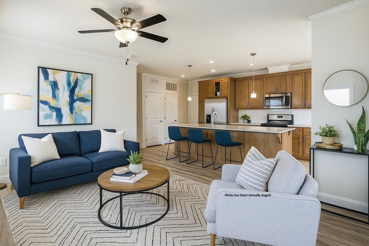 10058 Heritage Oak Drive