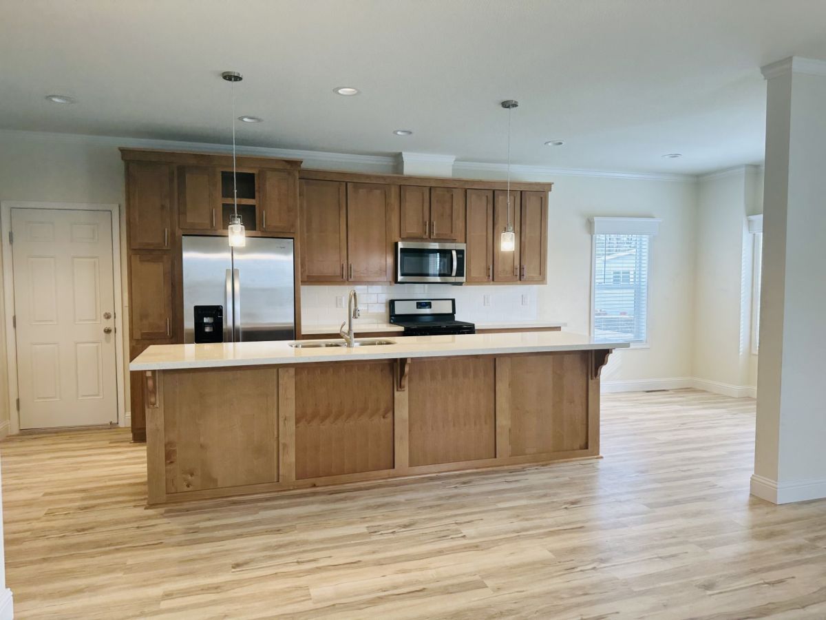 10058 Heritage Oak Drive