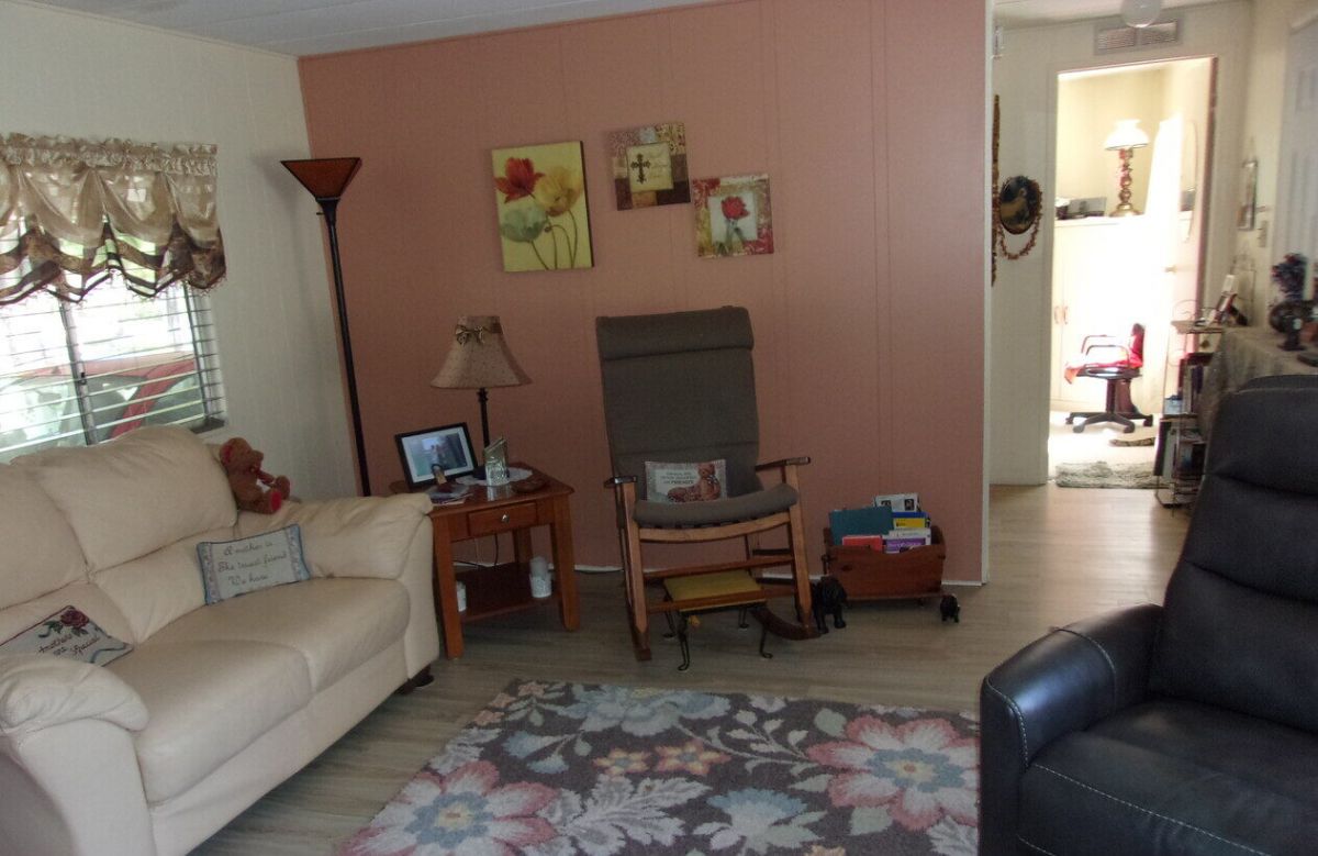 3513 Woodcrest Drive