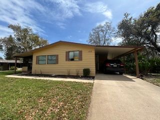 1313 Calle Bonita Dr.