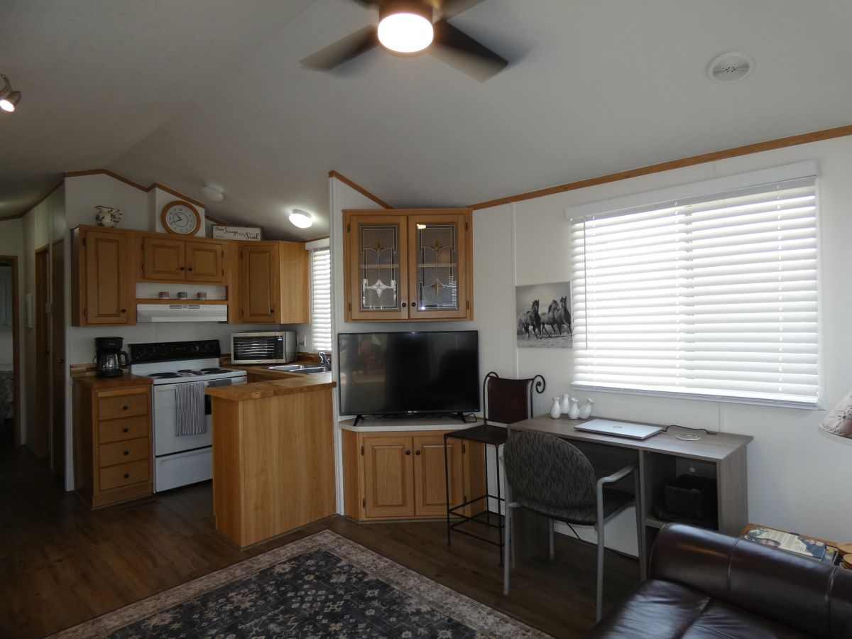 1110 North Henness Road, Site 902