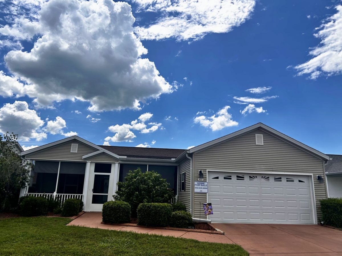 9533 Front Nine Lane