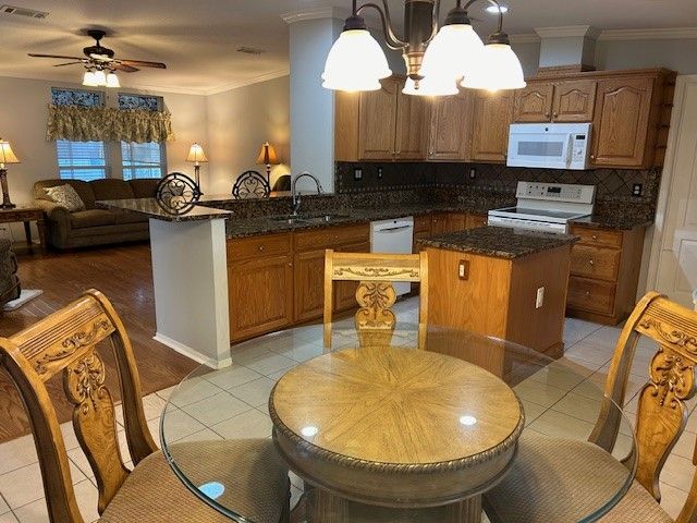 9520 Front Nine Lane