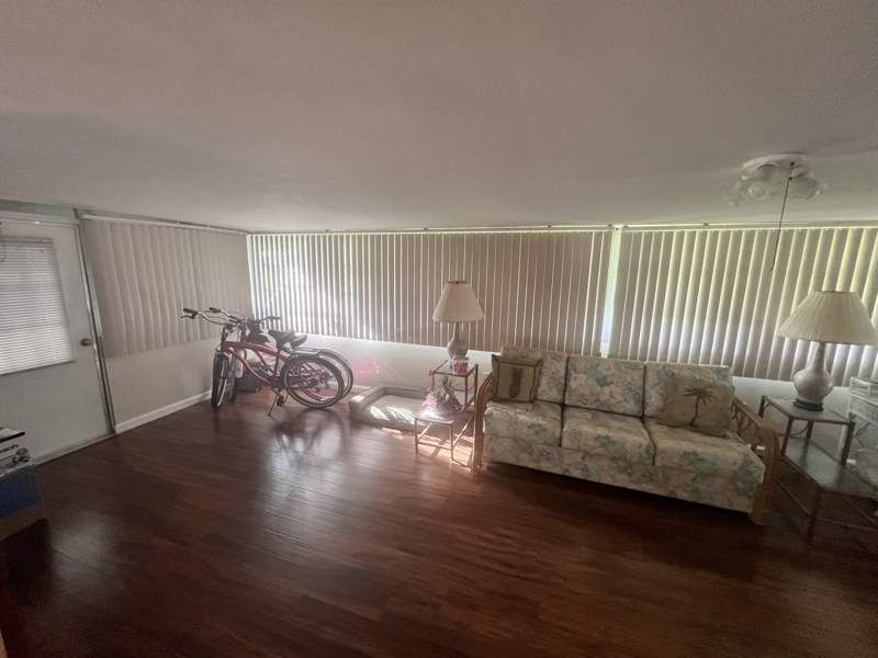 8647 Duke Court West, #290