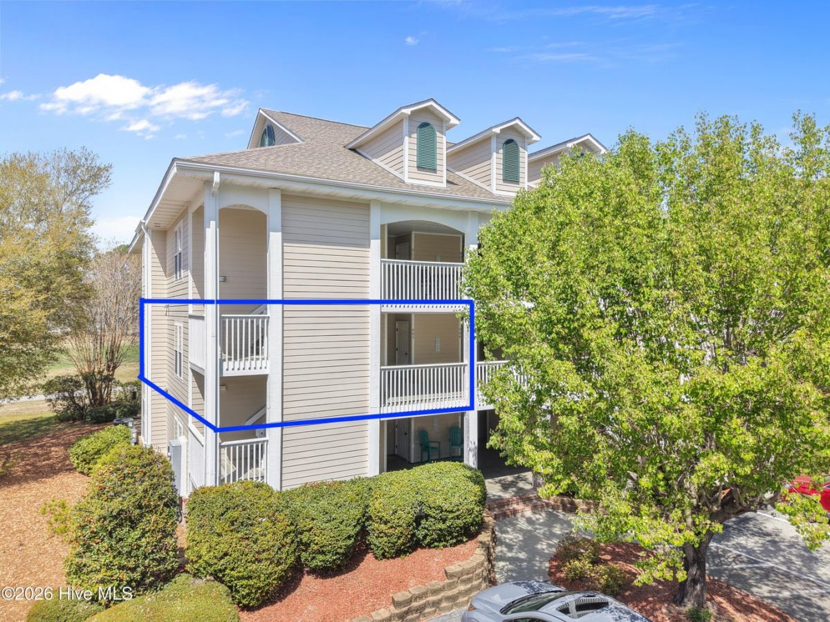 3350 Club Villas Drive