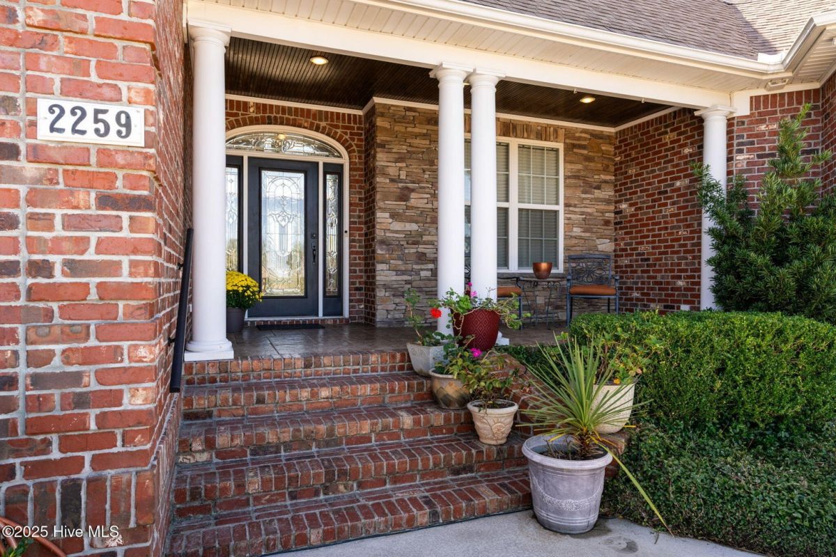 2259 Compass Pointe South Wynd