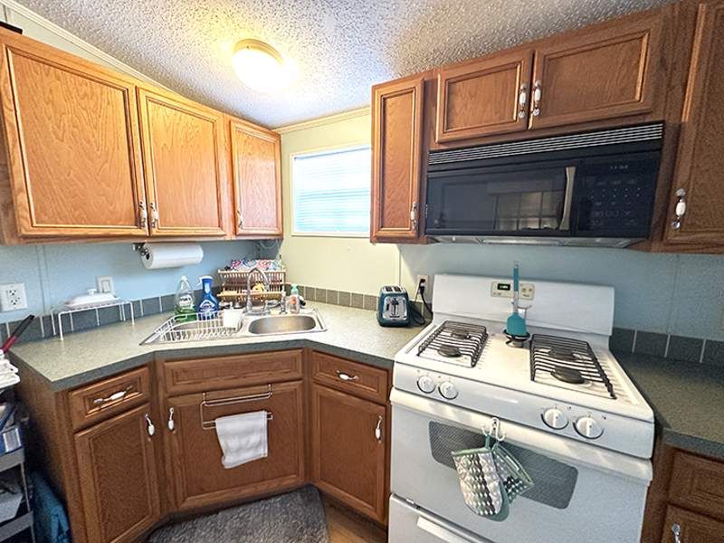 25501 Trost Blvd. 06-38