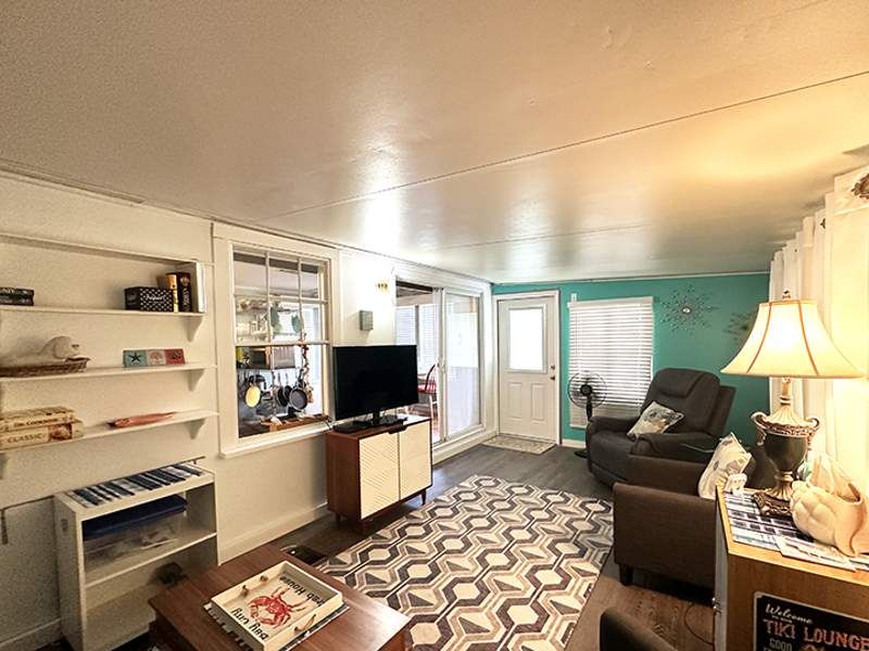 25501 Trost Blvd. 06-38